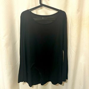 Basic long sleeve tshirt